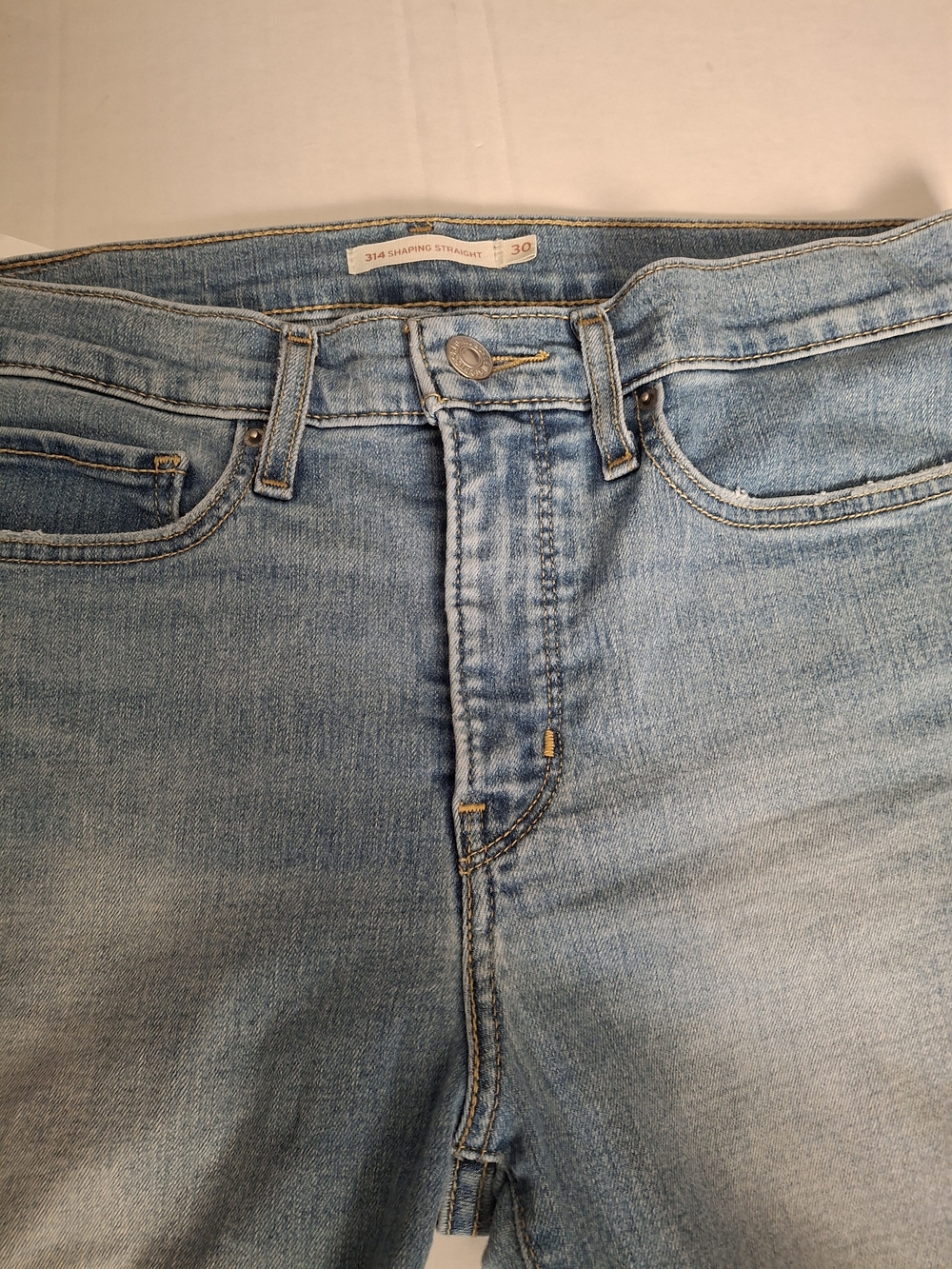 Levis 314 Straight Leg Women's Jeans in Light Blue